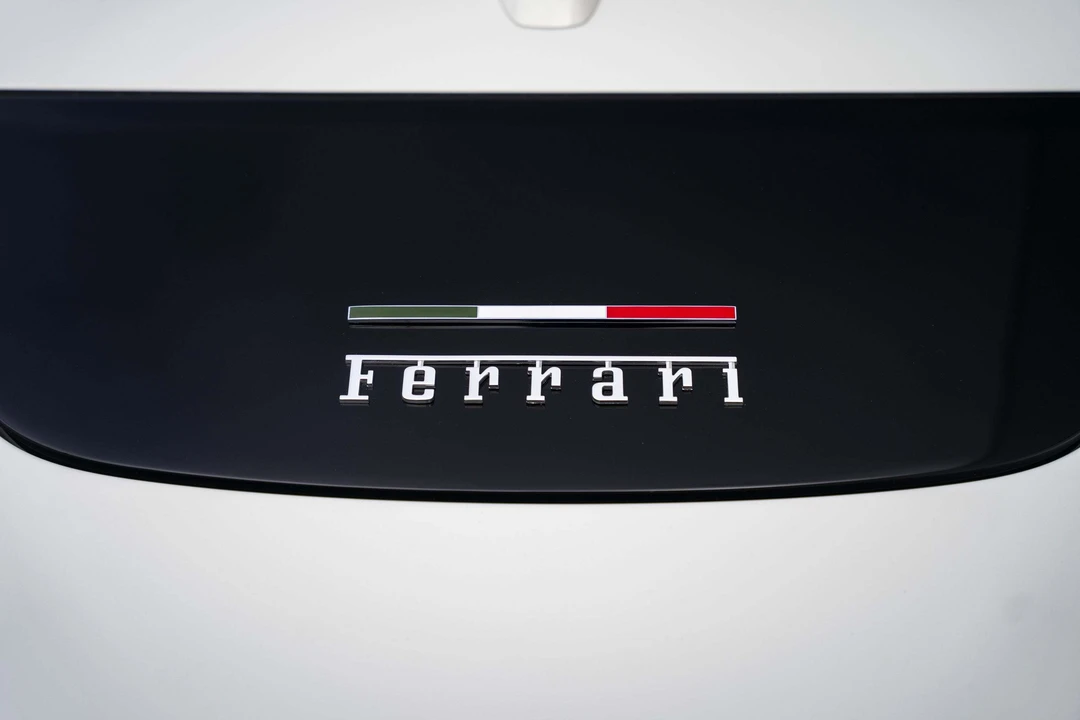 2026 Ferrari Roma - Image 13 of 31