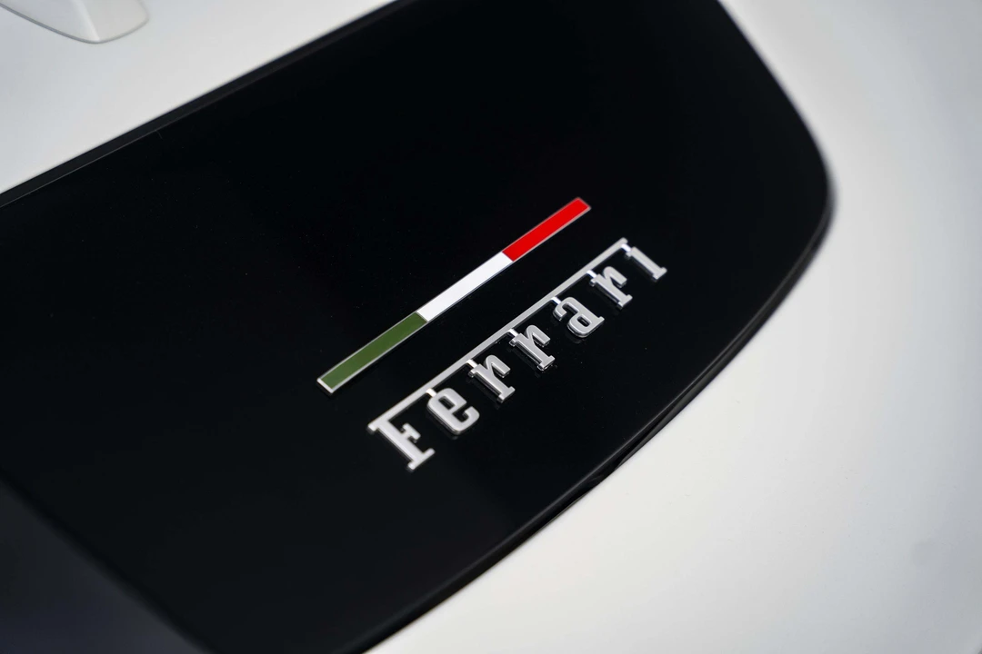 2026 Ferrari Roma - Image 14 of 31