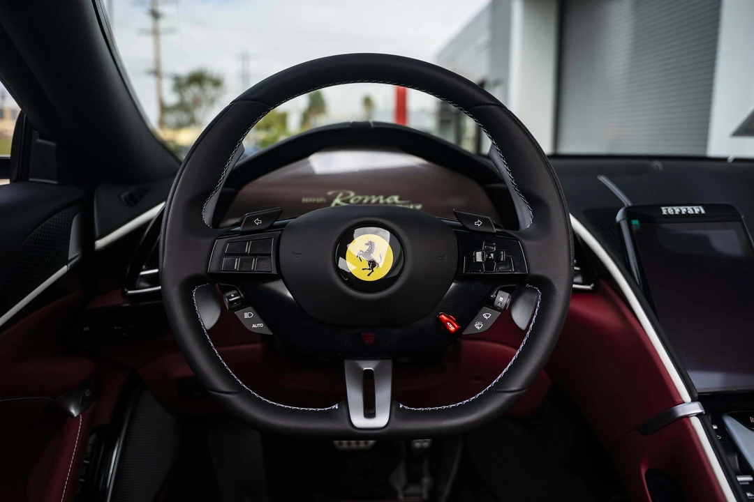 2026 Ferrari Roma - Image 26 of 31