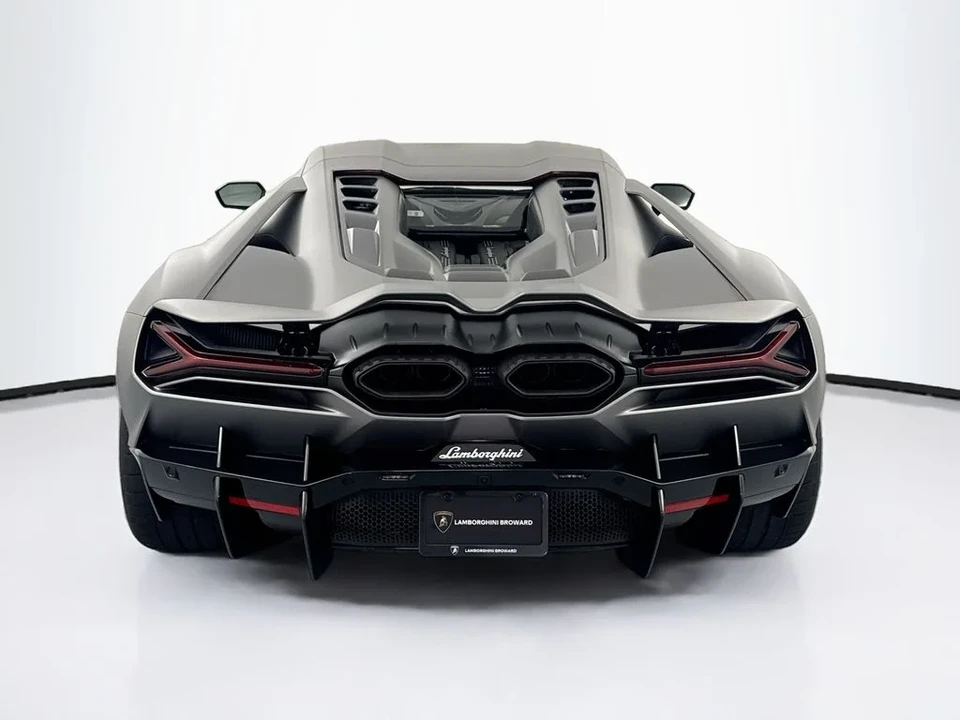 2026 Lamborghini Revuelto - Image 6 of 31