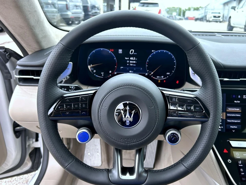 2026 Maserati GranCabrio - Image 11 of 22