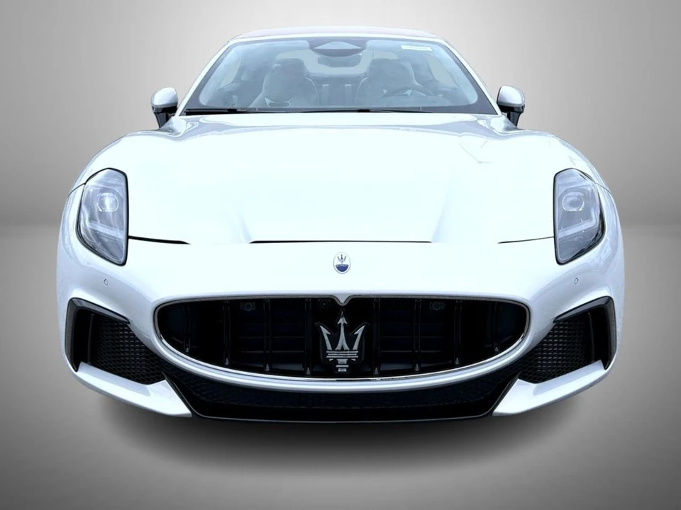 2026 Maserati GranCabrio - Image 2 of 22