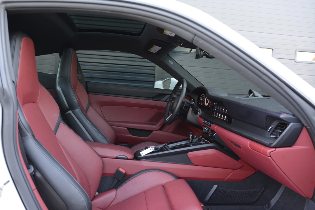 2026 Porsche 992 Carrera - Image 24 of 31