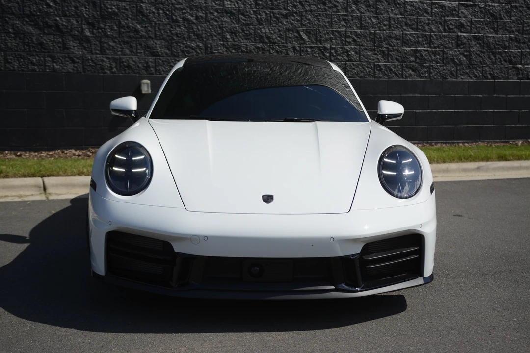 2026 Porsche 992 Carrera - Image 9 of 31