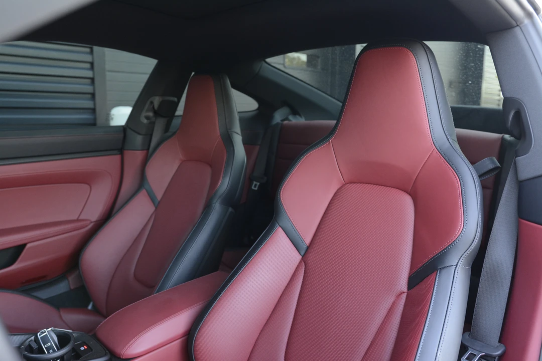 2026 Porsche 992 Carrera - Image 4 of 31