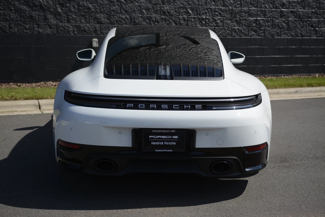 2026 Porsche 992 Carrera - Image 5 of 31
