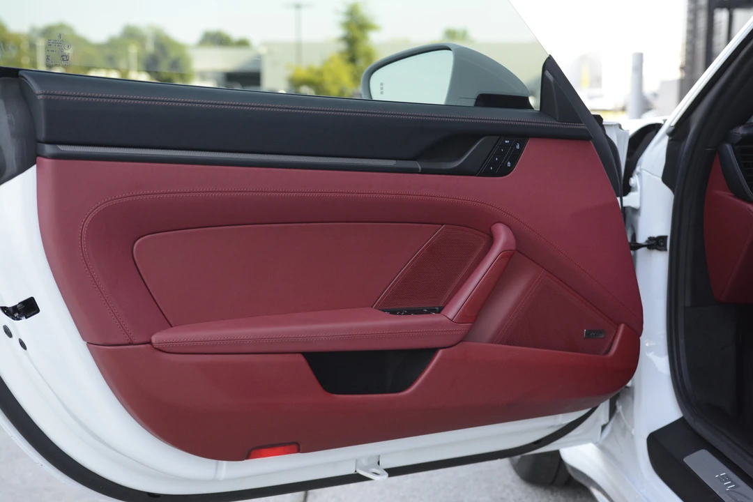 2026 Porsche 992 Carrera - Image 12 of 31