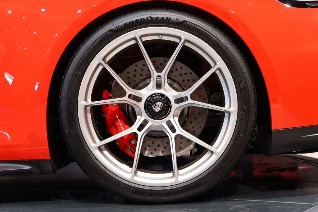 2026 Porsche 992 GT3 - Image 15 of 31