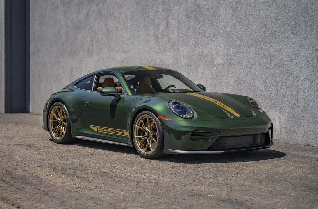 2026 Porsche 992 GT3 - Image 7 of 31
