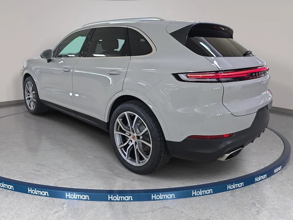 2026 Porsche 9Y0/9Y3 Cayenne - Image 9 of 31