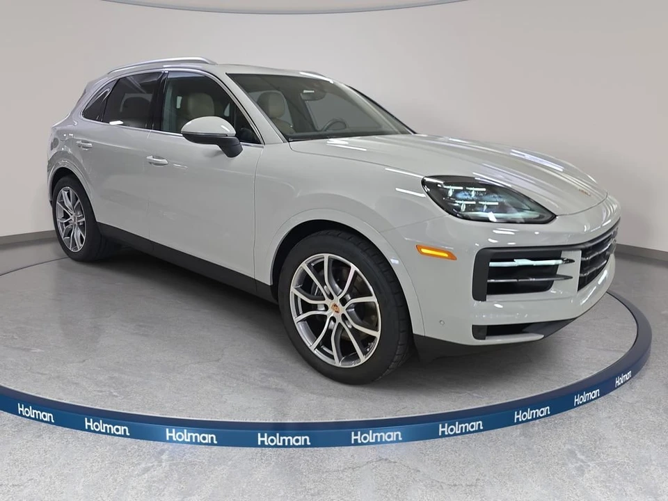 2026 Porsche 9Y0/9Y3 Cayenne - Image 4 of 31