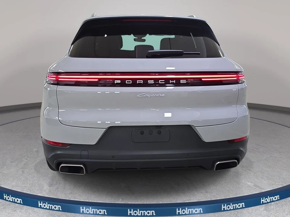 2026 Porsche 9Y0/9Y3 Cayenne - Image 8 of 31