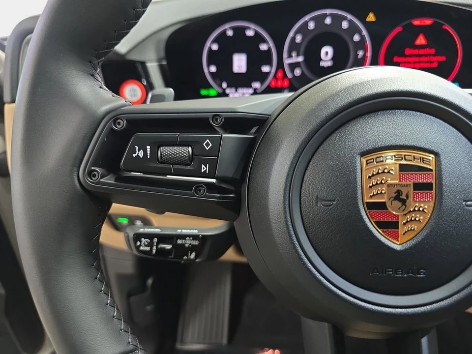 2026 Porsche 9Y0/9Y3 Cayenne - Image 20 of 31