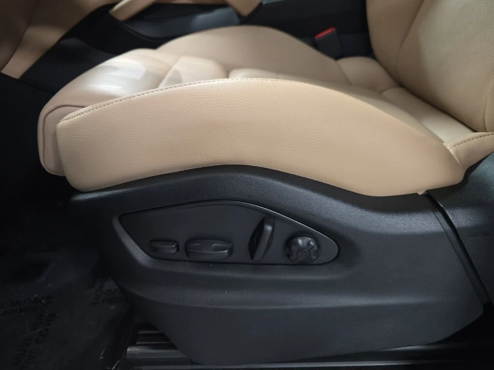 2026 Porsche 9Y0/9Y3 Cayenne - Image 28 of 31