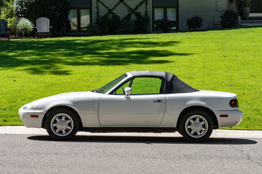 1990 Mazda NA MX-5 Miata - Image 11 of 31