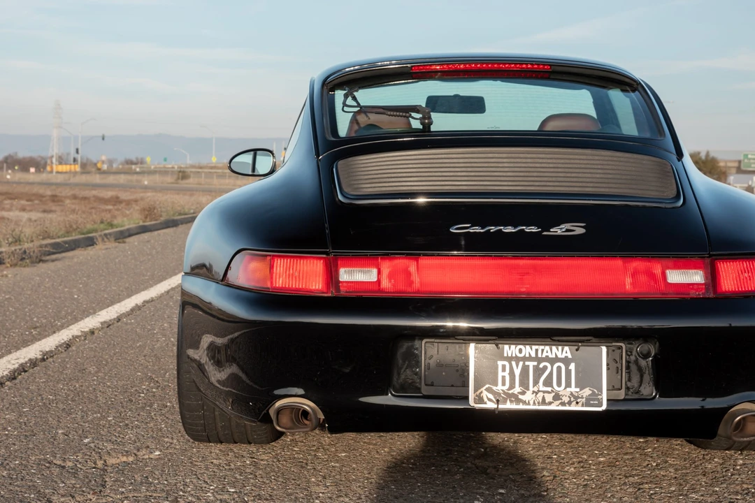 1995 Porsche 993 Carrera 4S - Image 25 of 31