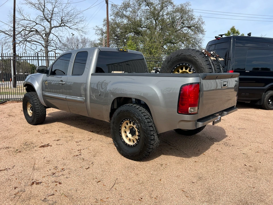 2009 GMC Sierra 3rd Gen - Image 4 of 31