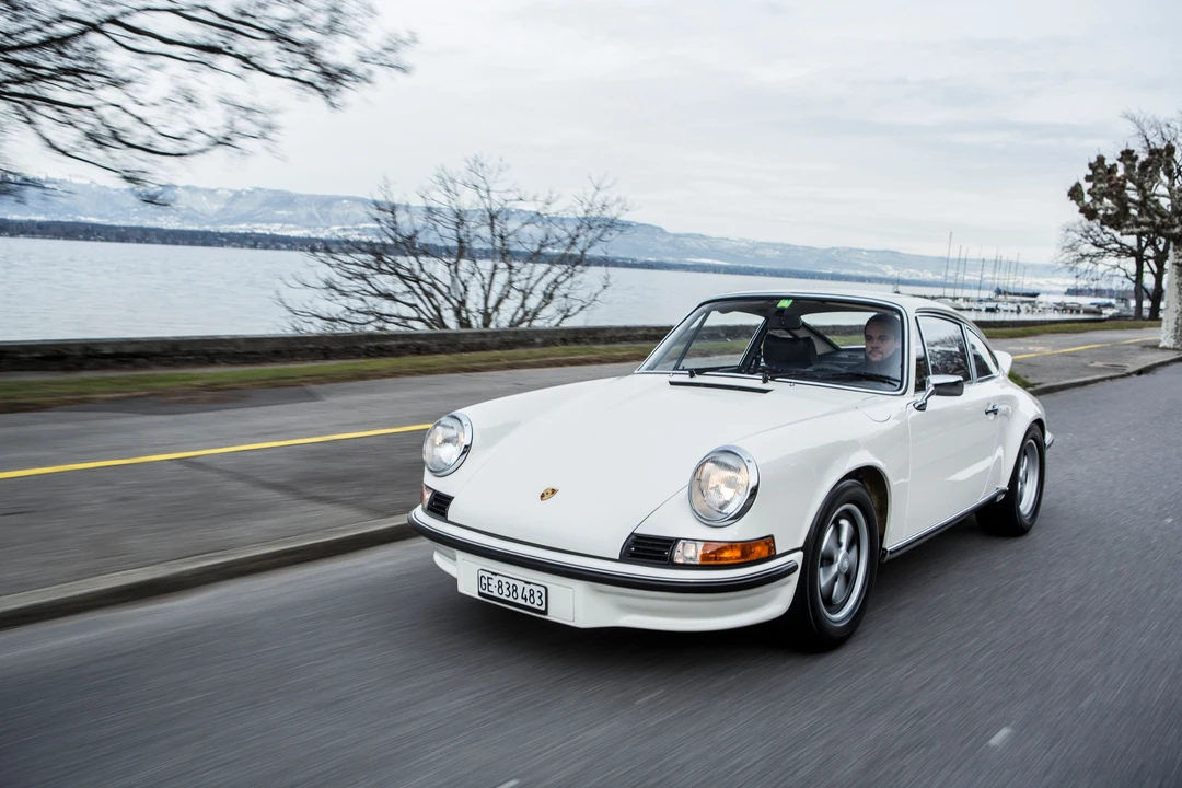 Porsche 911 Carrera RS 2.7 - Image 2 of 31