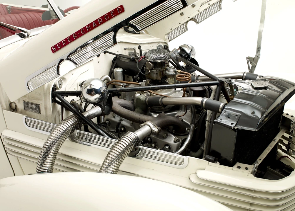 Cord 810 & 812 - Image 12 of 29