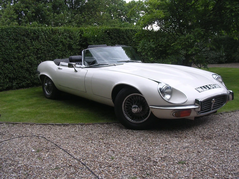 1974 Jaguar E-Type Series 3 V12 - Image 6 of 6