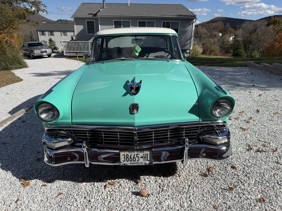 1956 Ford - Image 4 of 11