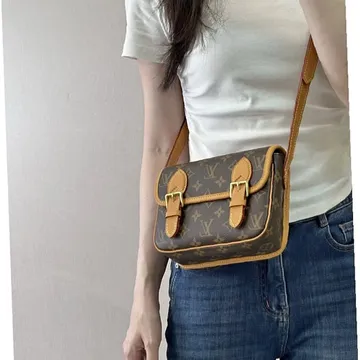 Mini Classic Mini Messenger Bag