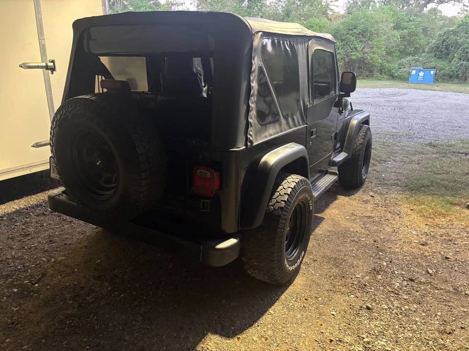 2004 Jeep TJ Wrangler - Image 2 of 8