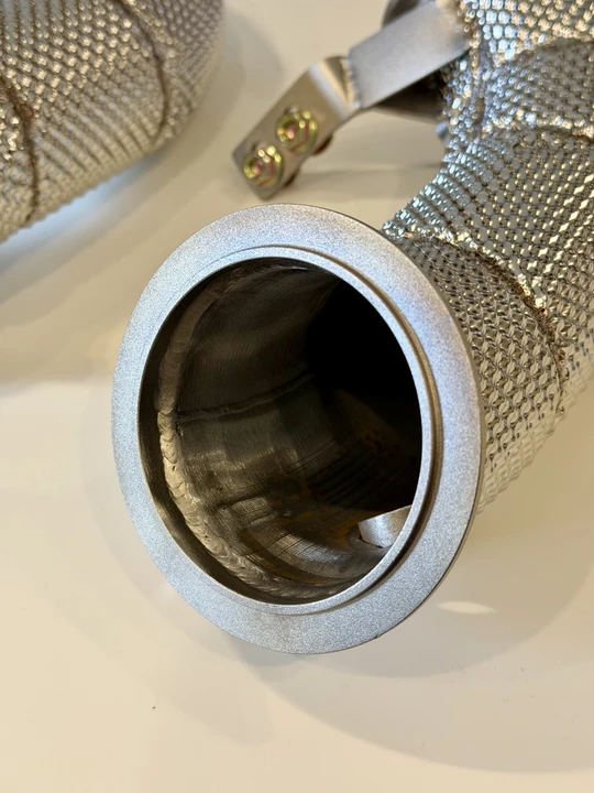 2018 Parts & Memorabilia Mechanical Components - Image 2 of 2