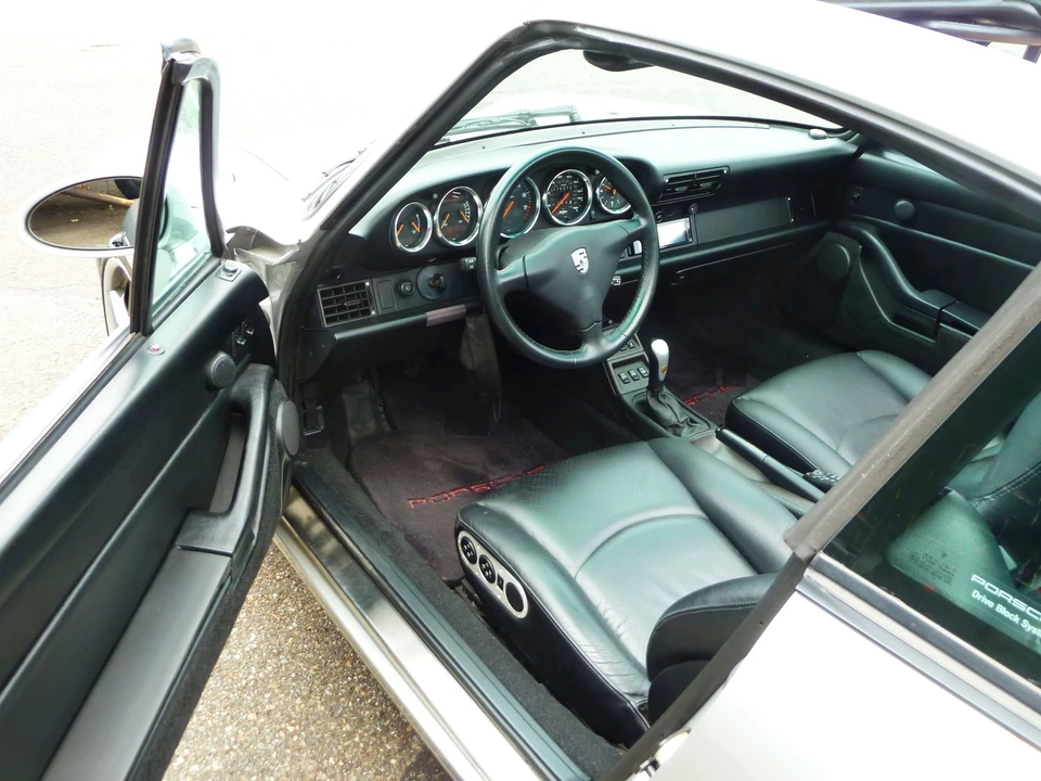 1997 Porsche 993 Targa - Image 9 of 30