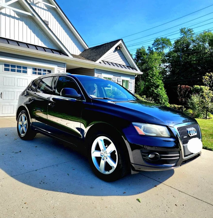 2012 Audi 8R Q5 - Image 2 of 12