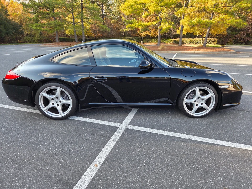 2011 Porsche 911 - Image 6 of 15