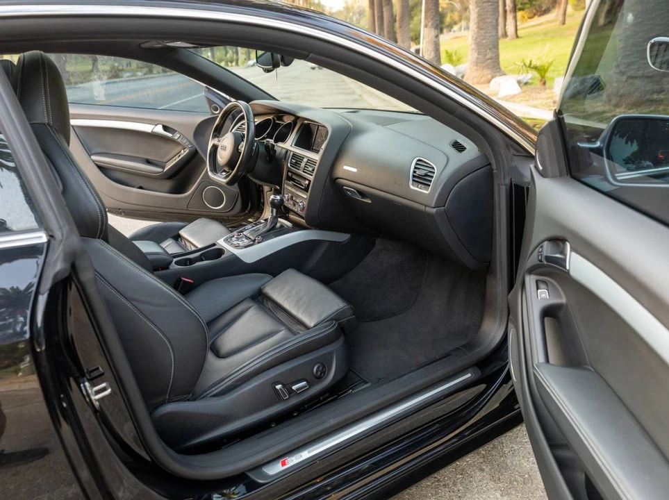 2013 Audi B8 S5 - Image 9 of 24