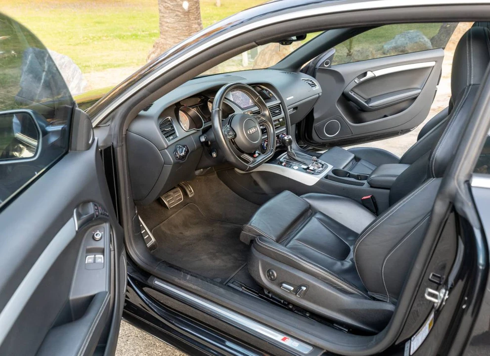 2013 Audi B8 S5 - Image 10 of 24
