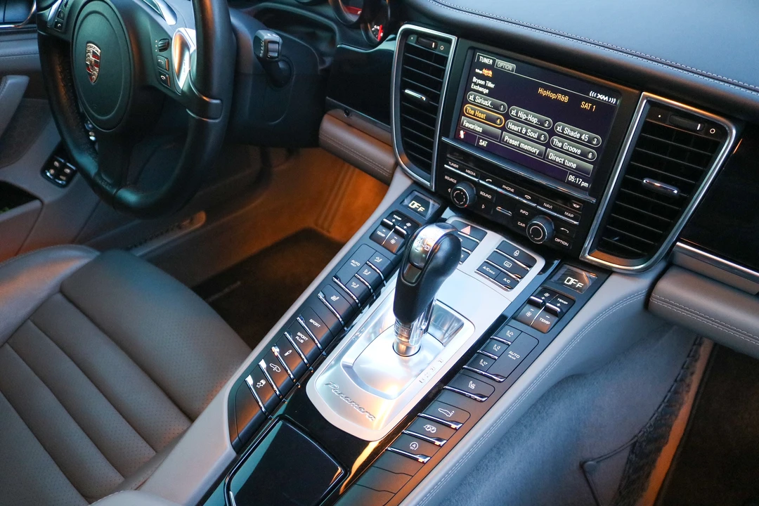 2013 Porsche 970 Panamera GTS - Image 2 of 13