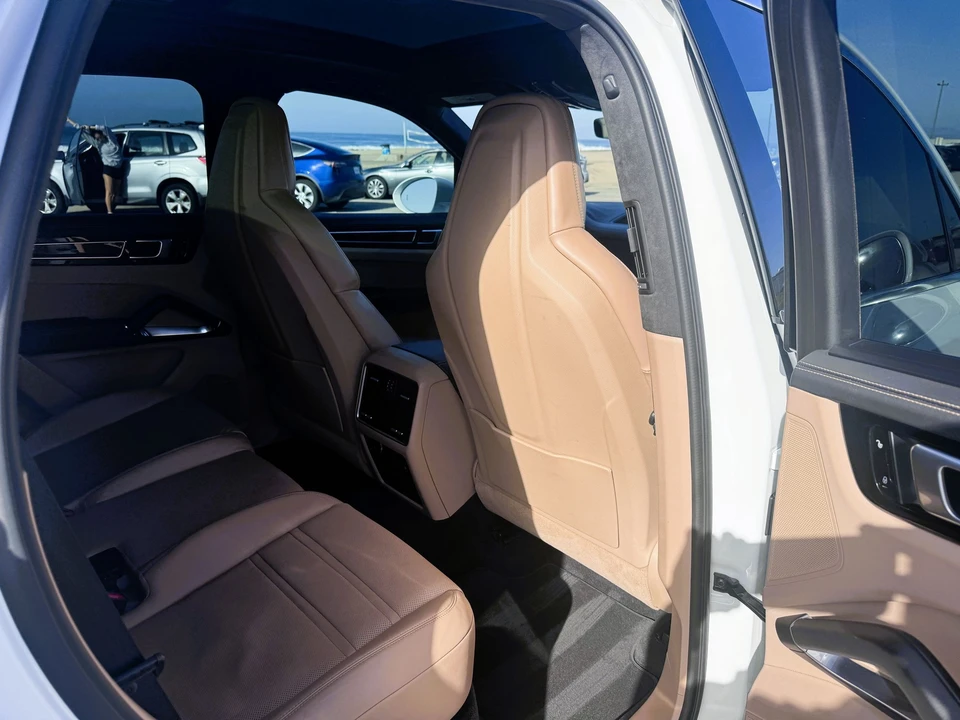 2019 Porsche 9Y0/9Y3 Cayenne Turbo - Image 15 of 17