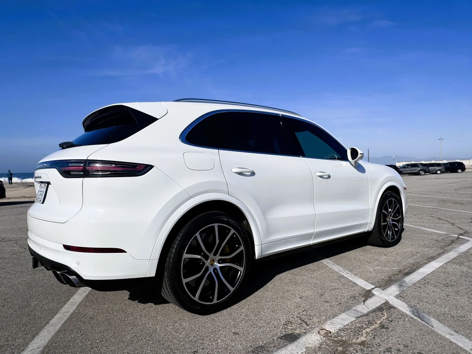 2019 Porsche 9Y0/9Y3 Cayenne Turbo - Image 4 of 17