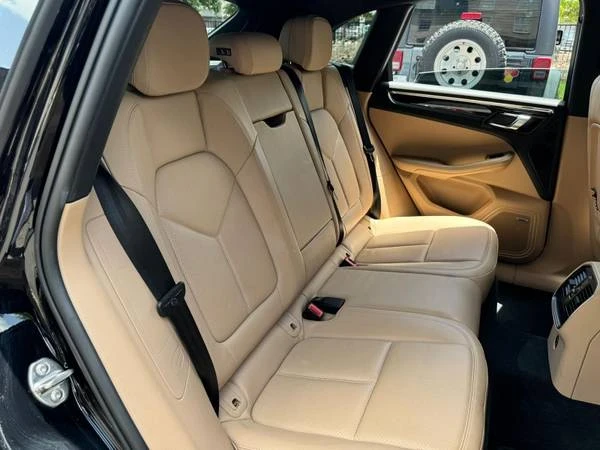 2021 Porsche Macan - Image 4 of 17