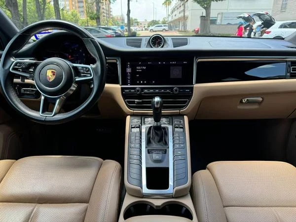 2021 Porsche Macan - Image 5 of 17