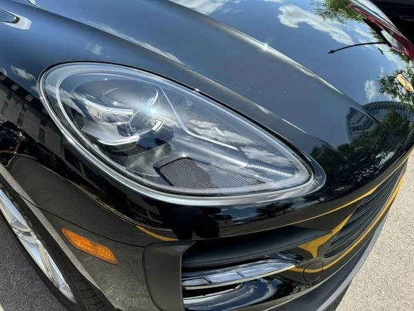 2021 Porsche Macan - Image 17 of 17