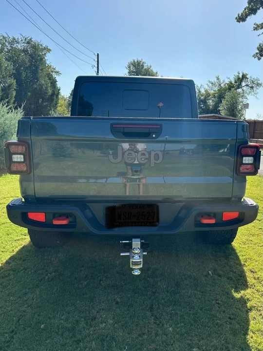 2025 Jeep JT Gladiator - Image 14 of 20