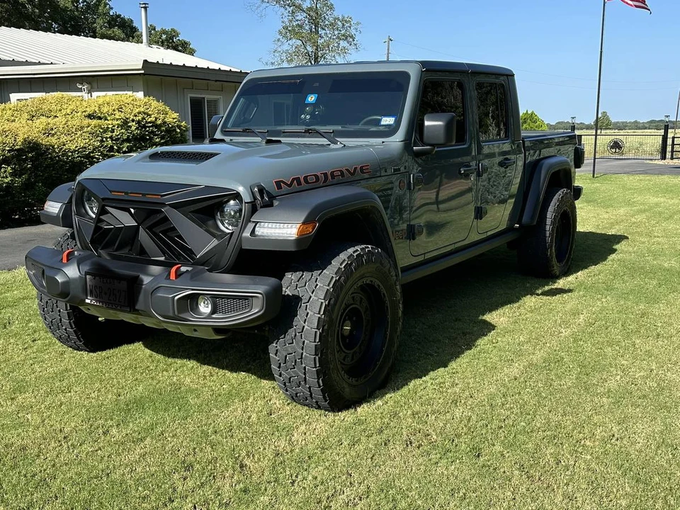2025 Jeep JT Gladiator - Image 4 of 20