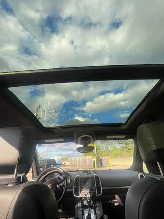 2014 Porsche 958 Cayenne - Image 16 of 21