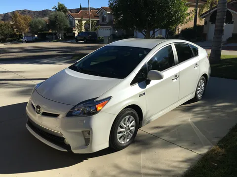 2012 Toyota Prius Plug-in Hybrid