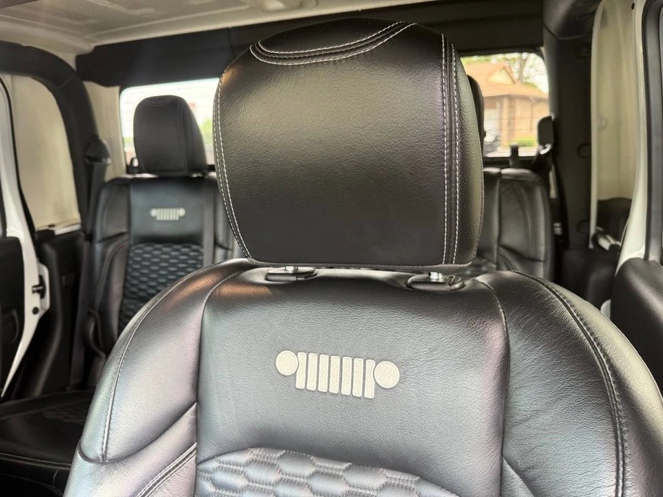 2022 Jeep JT Gladiator - Image 18 of 23