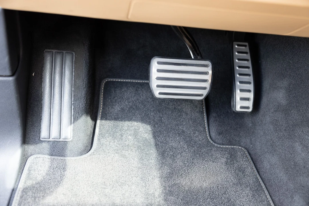 2014 Porsche 958 Cayenne Diesel - Image 19 of 31