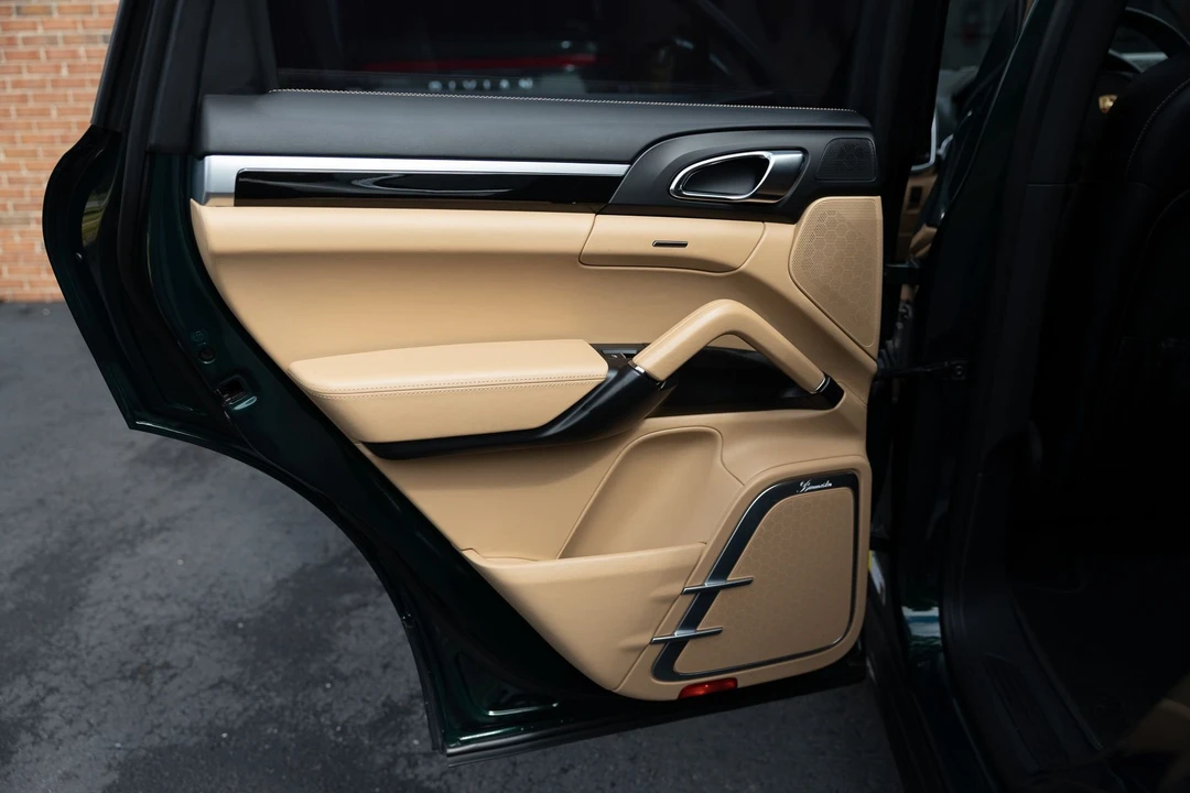 2014 Porsche 958 Cayenne Diesel - Image 24 of 31