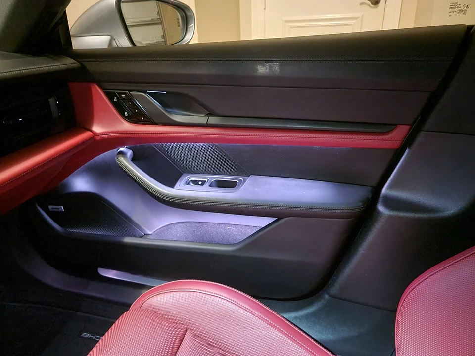 2020 Porsche Taycan 4S - Image 18 of 31