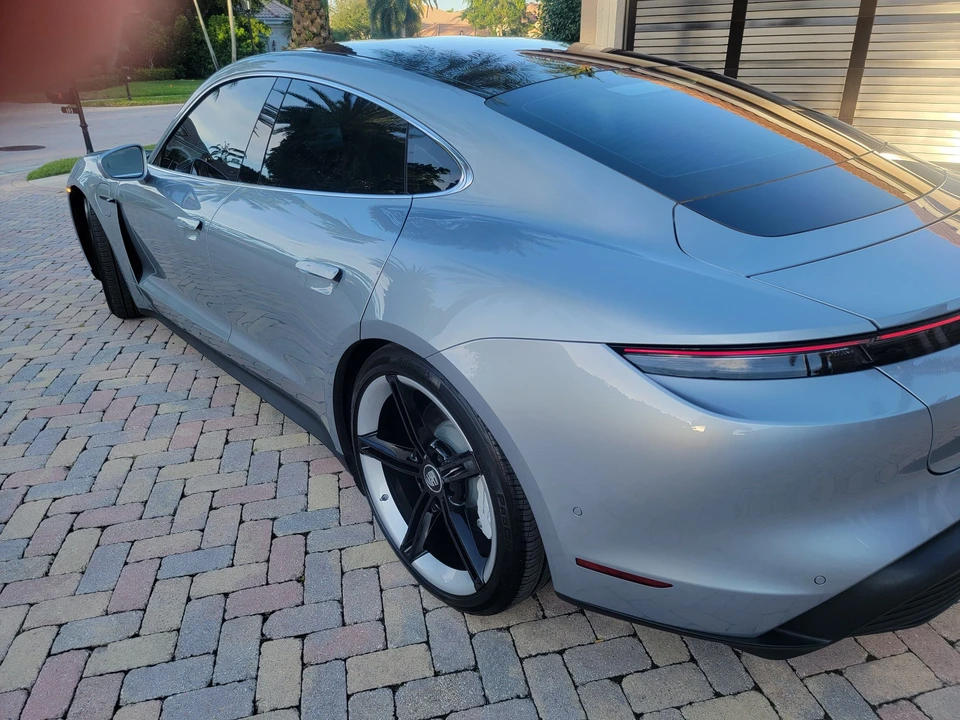 2020 Porsche Taycan 4S - Image 2 of 31