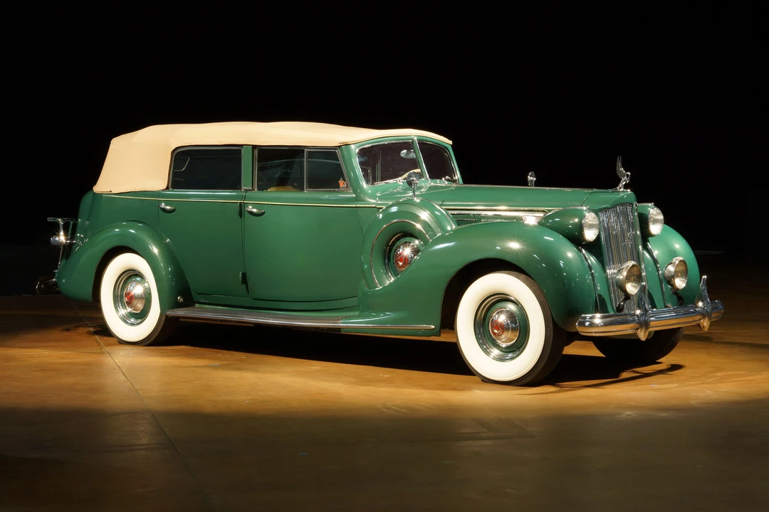 1938 Packard Twelve - Image 9 of 10