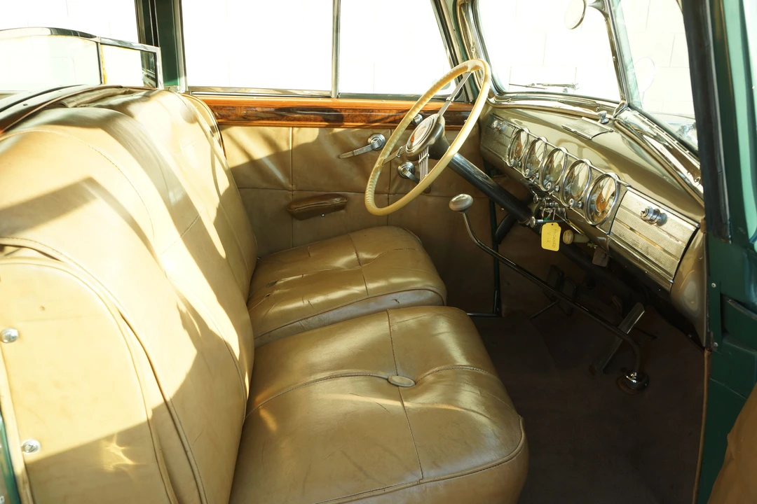 1938 Packard Twelve - Image 10 of 10